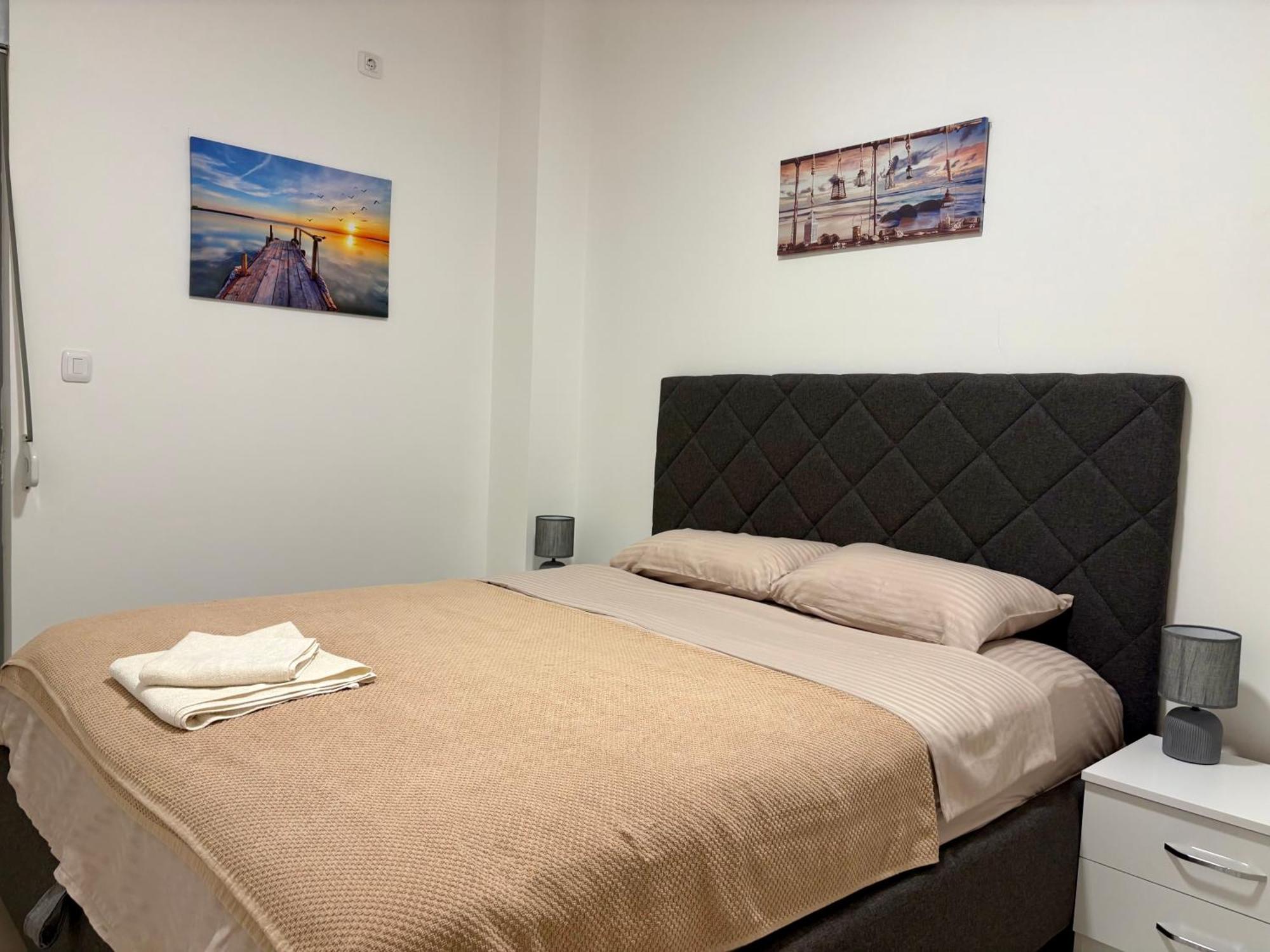 Waterfront Apartments コトル エクステリア 写真